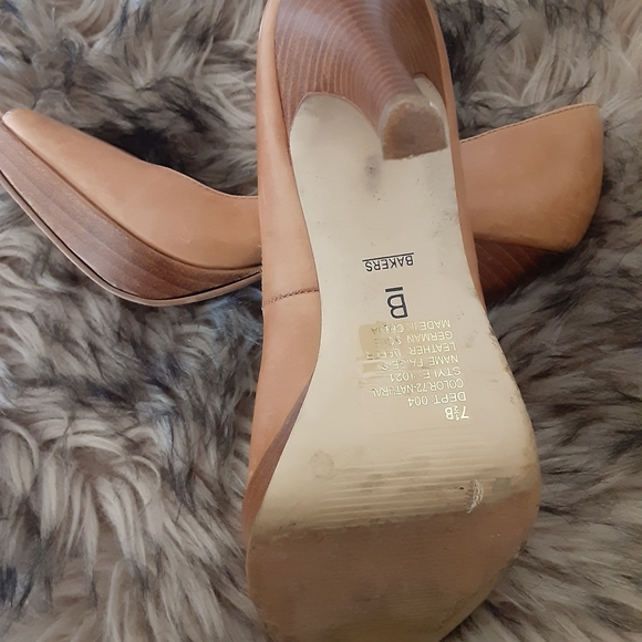 Bakers heels - Picture 3 of 3